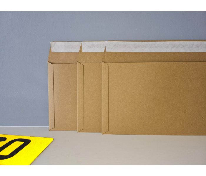 Board Numberplate Mailing Envelope - 560 x 180+ 50mm